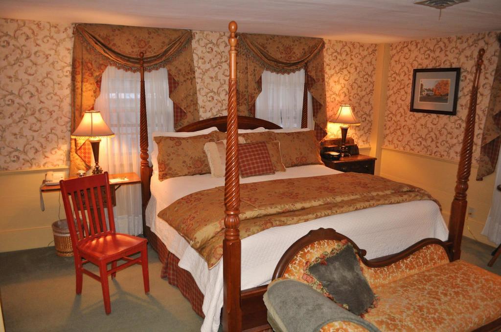 Colby Hill Inn Henniker Bilik gambar